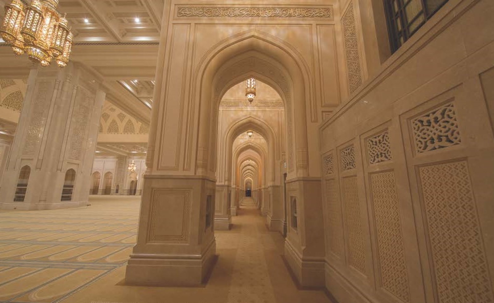 Royal Mosque, Nizwa, image 10